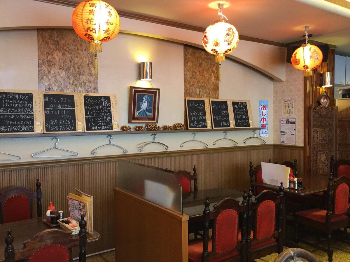 Business Inn Grandeur פוצ'ו מראה חיצוני תמונה